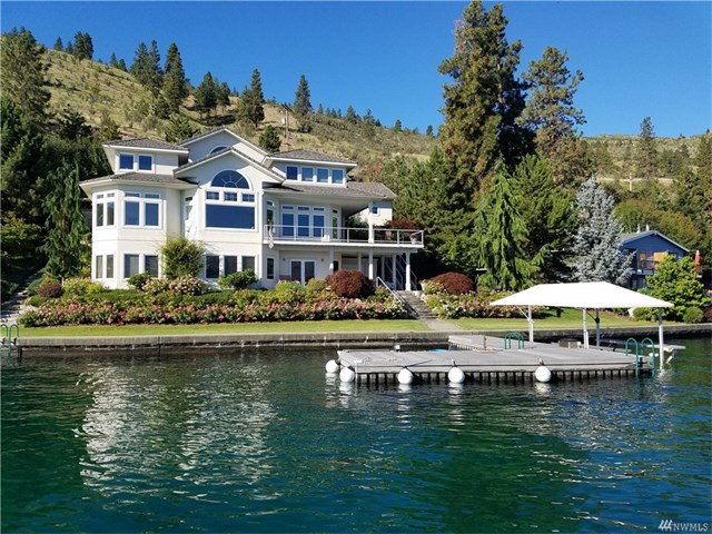 Lake Chelan Waterfront